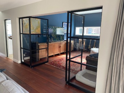 Stalen deuren en zijlichten