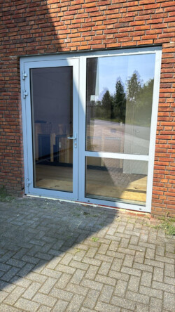 Aluminium achterdeur met zijlicht